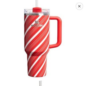 NEW Stanley Red and White Candy Cane 40 oz Swirl Tumbler